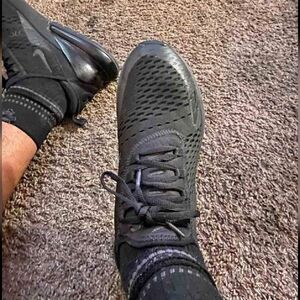 NIKE AIR MAX 270 All Black AH8050-005 Sneakers Mens SZ 11